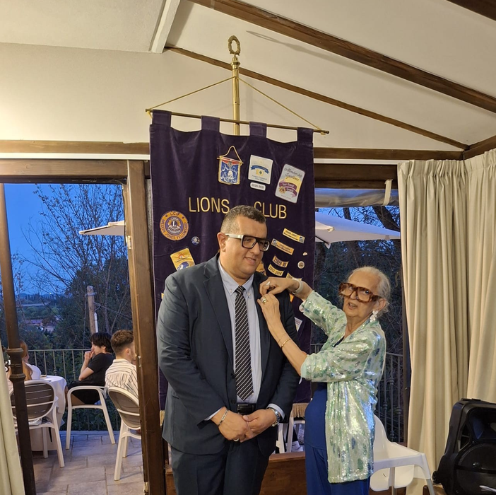 Il passaggio da Annamaria Gianuzzi a Walter Valente