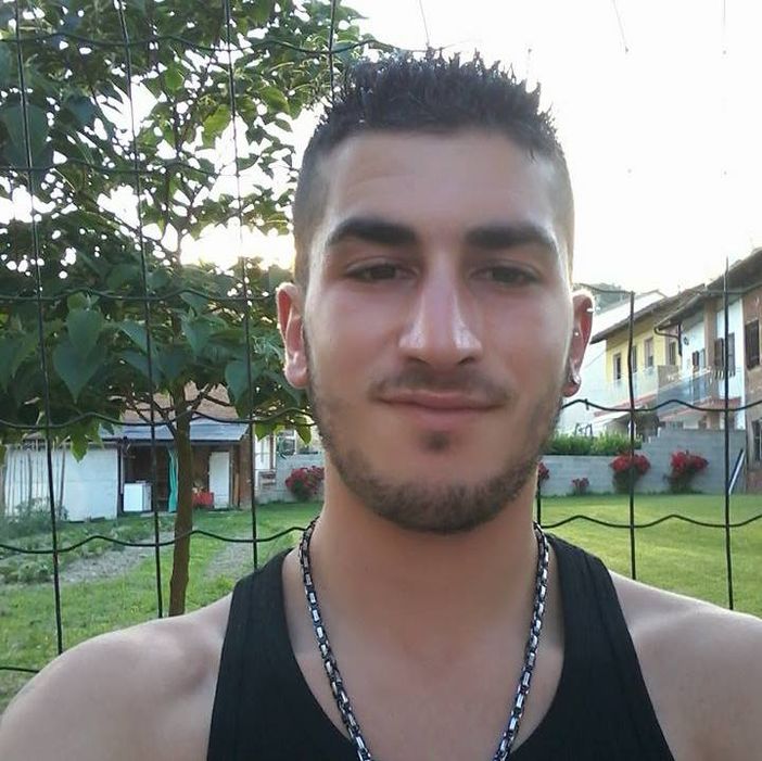 Foto tratta dal profilo Facebook del ragazzo