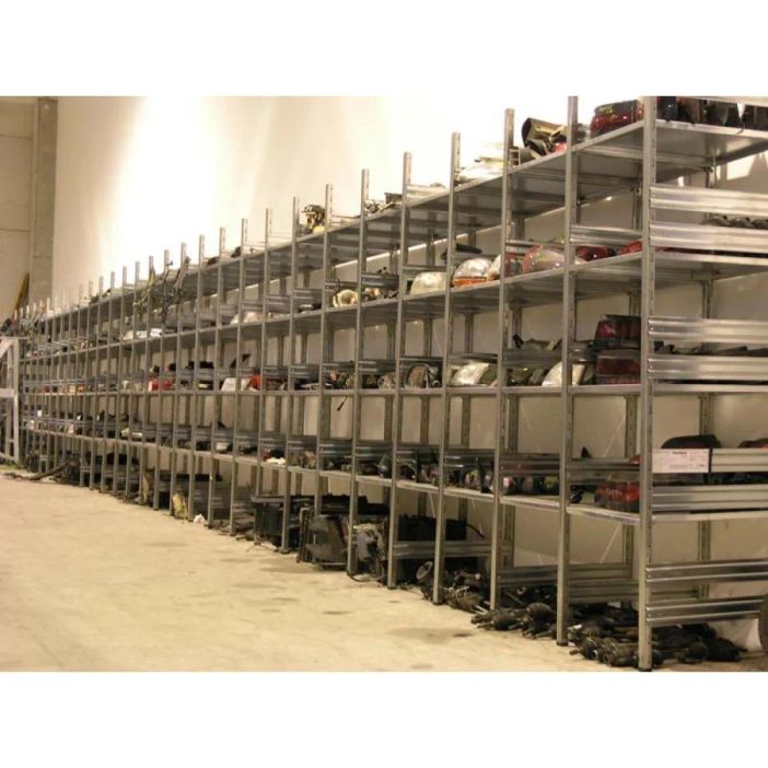 Riduzione dei costi aziendali grazie a scaffali metallici componibili: efficienza e durabilità Riduzione dei costi aziendali grazie a scaffali metallici componibili: efficienza e durabilità