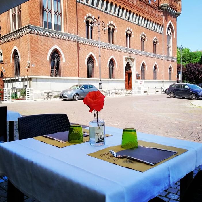 Foto tratta dalla pagina Facebook dell'enoteca Pompa Magna