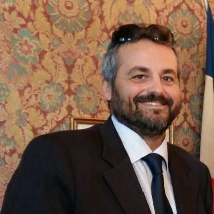 Seggi elettorali: " Caro Maurizio,  Calamandrana non è solamente graziosa, è bellissima", il sindaco di Calamandrana replica a Maurizio Rasero Seggi elettorali: " Caro Maurizio,  Calamandrana non è solamente graziosa, è bellissima", il sindaco di Calamandrana replica a Maurizio Rasero