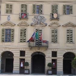 Coronavirus, il sindaco di San Damiano inizia a distribuire le mascherine alle associazioni di volontariato Coronavirus, il sindaco di San Damiano inizia a distribuire le mascherine alle associazioni di volontariato