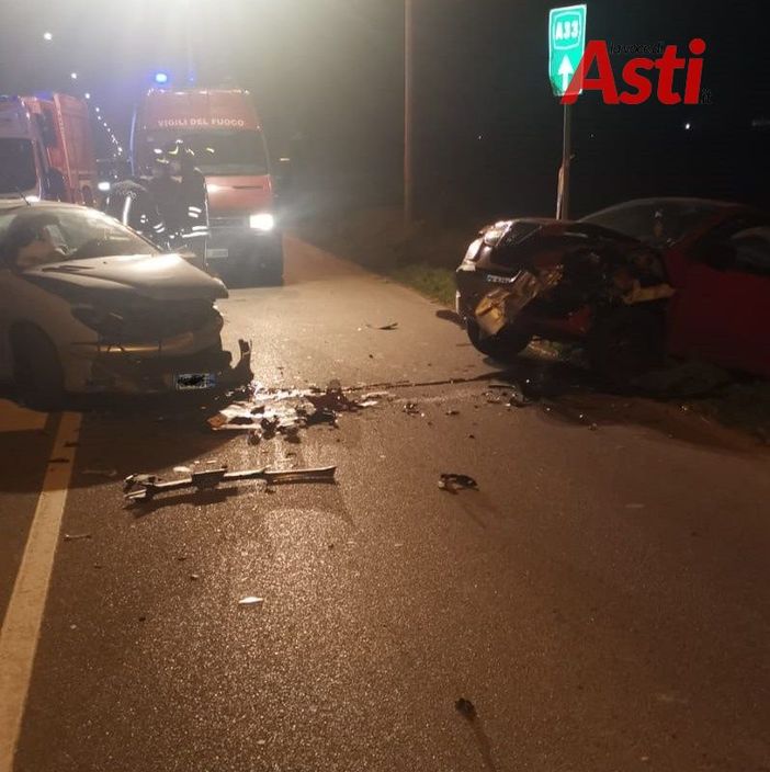 Frontale in corso Alessandria, all'altezza di Quarto. Si segnalano 4 chilometri di coda [FOTO]