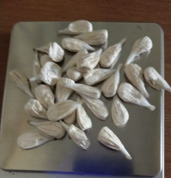 Ovuli di cocaina sequestrati dalla Squadra Mobile di Asti