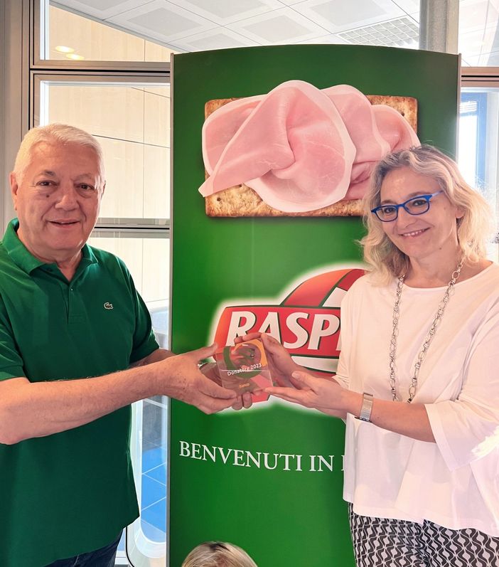 Per Raspini il riconoscimento "Donatore 2023" del Banco Alimentare Per Raspini il riconoscimento "Donatore 2023" del Banco Alimentare