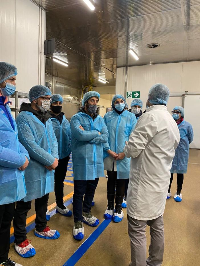 Gli studenti dell’Università del Gusto di Pollenzo in visita allo stabilimento Raspini Gli studenti dell’Università del Gusto di Pollenzo in visita allo stabilimento Raspini