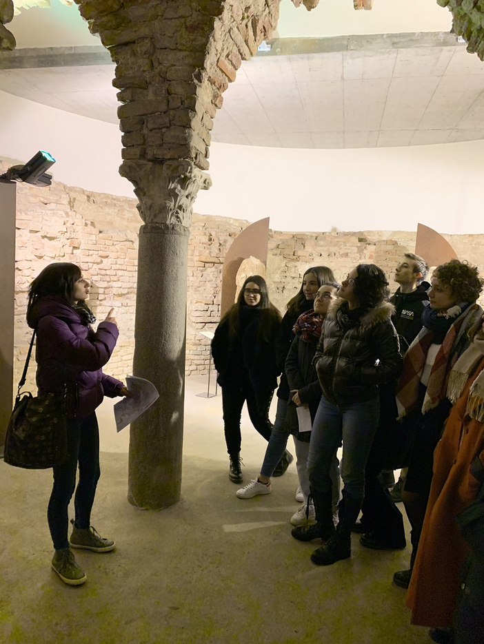 Al Liceo Classico di Asti un progetto per far conoscere ai ragazzi l'archeologia e il periodo medievale astigiano Al Liceo Classico di Asti un progetto per far conoscere ai ragazzi l'archeologia e il periodo medievale astigiano