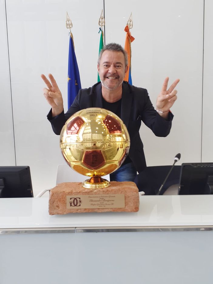 Ieri, nella Sala Trasparenze del Grattacielo della Regione Piemonte, si è svolta la cerimonia di premiazione del "Pallone Granata"