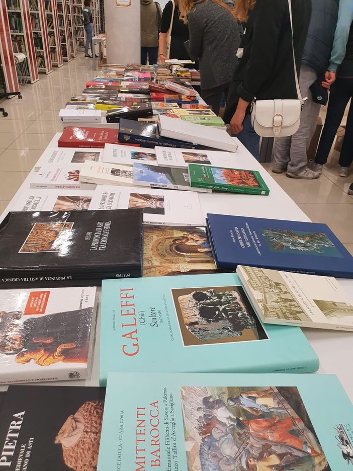 Mercatino dei libri e letture per bambini: la Biblioteca Astense partecipa ad Arti e Mercanti Mercatino dei libri e letture per bambini: la Biblioteca Astense partecipa ad Arti e Mercanti