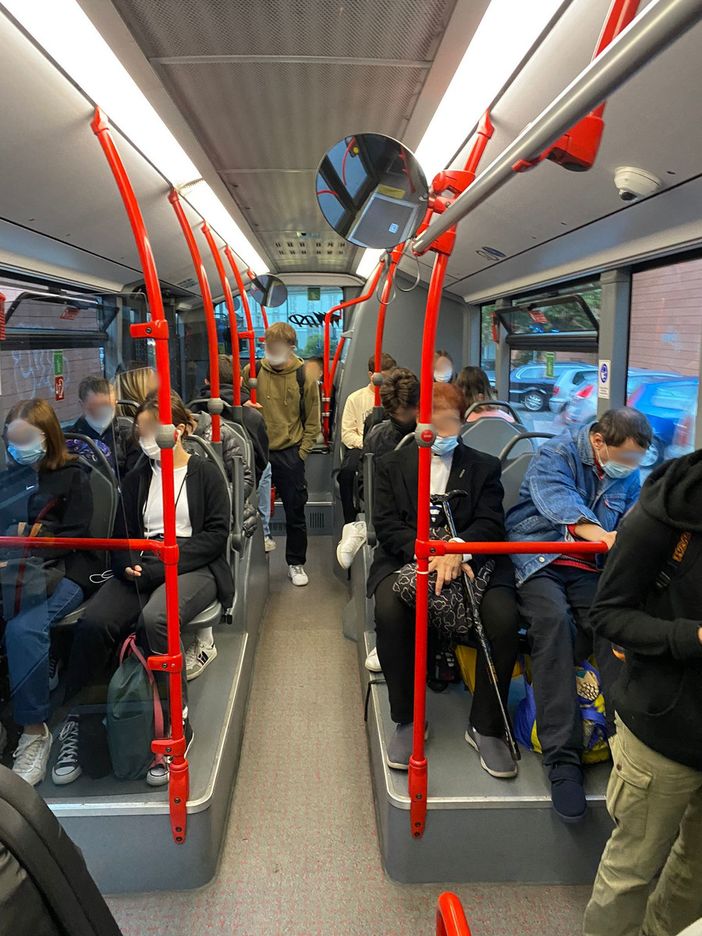 Asp ha effettuato sopralluoghi sui mezzi per verificare il rispetto delle misure anti covid