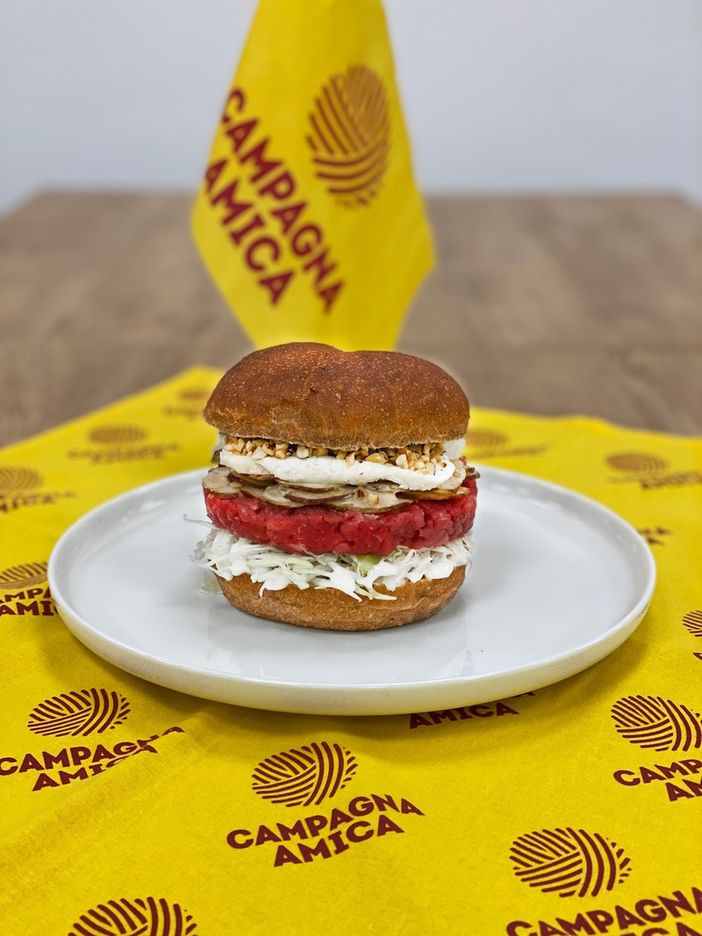 Presentazione al PalaTartufo per il Panino piemontese Monfrà Asti Edition