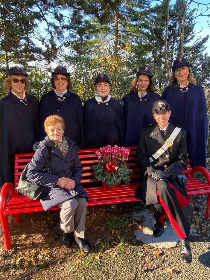 Anche l'Arma dei carabinieri ha reso omaggio alle donne vittime di violenza Anche l'Arma dei carabinieri ha reso omaggio alle donne vittime di violenza