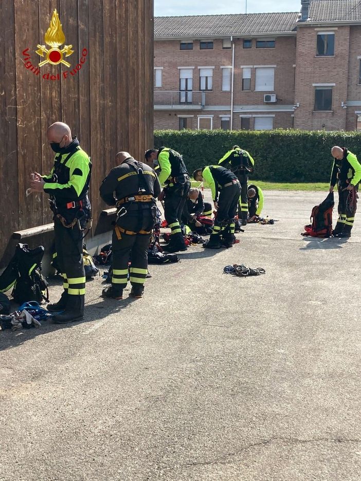 Addestramenti speciali per i Vigili del Fuoco di Asti con gli specialisti Saf Addestramenti speciali per i Vigili del Fuoco di Asti con gli specialisti Saf