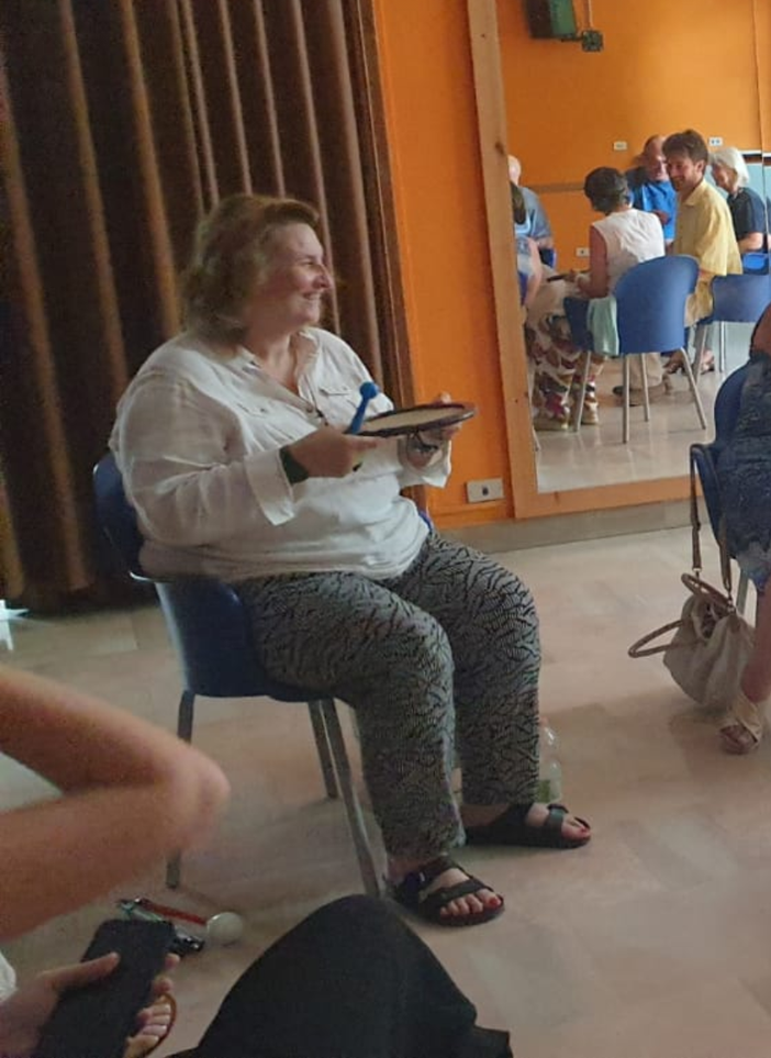 Renata Sorba, referente APRI Asti, ritratta nel corso di uno degli incontri