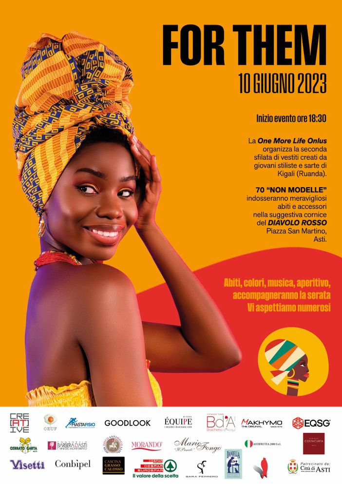 Ad Asti una sfilata di moda etnica a favore delle popolazioni colpite dall'alluvione in Romagna