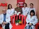 Il cuore del reparto di cardiologia del Massaia si tinge sempre più di rosso, grazie ad una panchina simbolo della lotta alla violenza contro le donne (GALLERIA FOTOGRAFICA]