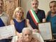 La neo centenaria i figli e le autorità presenti