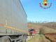 Autoarticolato fuori strada, ad Asti, in strada Formaggera