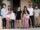 Le due famiglie protagoniste della commedia &quot;10 giorni con i suoi&quot;