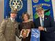 Nella foto, da sinistra: il colonnello Olav Conz, la presidente del R.C. Canelli-Nizza Monferrato Marina Calosso e Giorgio Gianuzzi, assistente del governatore e rotariano alpino