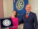 Alice Sotero ritratta con il presidente Rotary Club Paolo Marmo