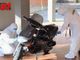 Il motorino sul quale l'uomo ha cercato di fuggire (MerfePhoto)