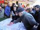 Gli ambulanti studiano la nuova planimetria (MerfePhoto)