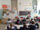 La giornalista e scrittrice Laura Nosenzo ritratta nel corso dell'incontro con gli alunni della IIG della Primaria di San Marzano Oliveto