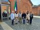 La famiglia Sultani con le maestre Raffaella Rozzo e Laura Basso