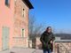 Il sindaco Gianluca Forno sulla balconata dell'ex castello di Baldichieri
