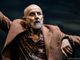 Una foto di scena di Giuseppe Cederna (ph. Matteo Groppo per Teatro Cristallo)