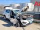 Incidente stradale a Castello di Annone, auto urta violentemente un tir