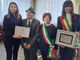 Giovanni Novara con il sindaco di Villanova Anna Macchia (alla sua destra), Delfina Noto e il sindaco di Cantarana Roberta Franco