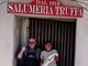 Truffa ritratto con Mariuccia Borio, titolare della costigliolese &quot;Cascina Castlet&quot;, altra eccellenza Astigiana, di fronte all'ingresso della salumeria di famiglia