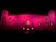 Il castello illuminato di rosso in occasione di una precedente edizione della manifestazione