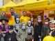 Un'immagine della scorsa edizione dello 'Zucca Day' con bimbi truccati per Halloween e al centro il direttore Coldiretti Asti Diego Furia