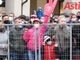 Folla ad Asti in attesa dell'arrivo del Giro d'Italia