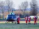 &quot;Babbo Natale arriva dal cielo&quot;... anzi no, in elicottero [Merphefoto]