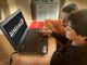 L'associazione astigiana OpenLab aiuta i BimbiSvegli a studiare da casa