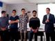 Marco Gabusi e alcuni ragazzi dell'Artom durante la presentazione