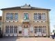 Il municipio del paese (immagine tratta da Wikipedia Di Incola - Opera propria, CC BY-SA 3.0, https://commons.wikimedia.org/w/index.php?curid=31906841)
