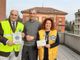 La presidente del Lions Club Asti Alfieri, dottoressa Roberta Pistone, e il cerimoniere Giovanni Boccia insieme a don Roberto, direttore dell'Opera Salesiana di Asti, che riceve parte dell'incasso finalizzate alle attività dell'oratorio