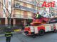 Intervento dei vigili del fuoco a supporto del 118 per soccorrere una paziente in sovrappeso
