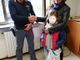 Turista inglese in visita ad Asti ritrova portafogli e documenti grazie alla solerzia del personale della Questura