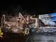 Vasto incendio in magazzino edile a Incisa Scapaccino. A fuoco 5 furgoni e due macchine