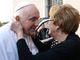 Papa Francesco incontra i parenti a Tigliole (Photo credit Vatican Media)