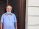 Il Covid non fa rialzare le serrande del barbiere di piazza Cairoli. Asti perde 50 anni di storia (FOTO)