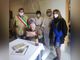 La neocentenaria Fiorina con il consigliere provinciale Francesca Varca, il sindaco Flavio Miniscalco e staff della struttura