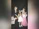 Le portacomaresi Klaudia Hiluku e la figlia .... con in testa la corona &quot;prestatale&quot; da Renata Viola Seliukaite (a sinistra con l'abito nero)