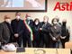 Alcuni momenti, ritratto in scatti di Merfephoto - Efrem Zanchettin, dell'attesa del risultato da parte di esponenti del volontariato astigiano riuniti nell'Aula Magna dell'Università di Asti